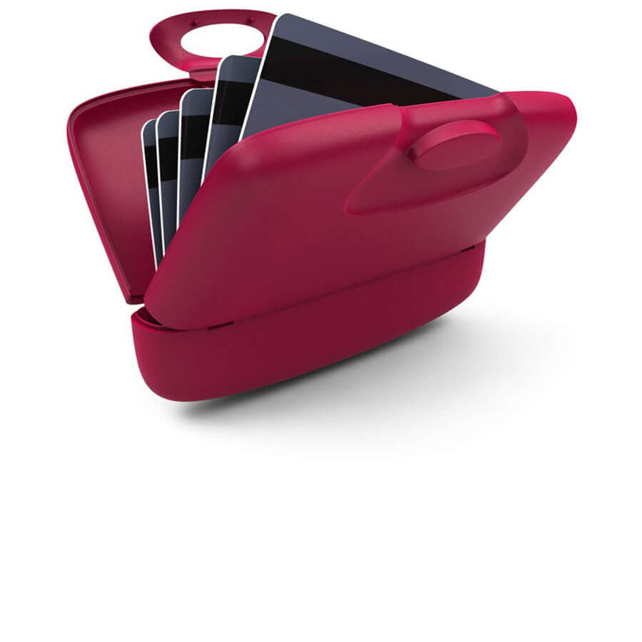Deep Magenta | Three-quarter view